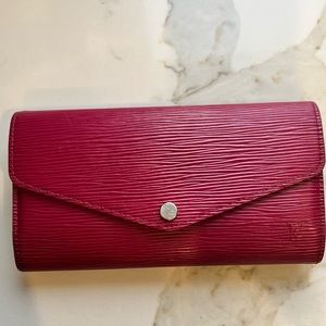 Louis Vuitton Sarah wallet epi  100% Authentic